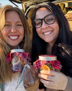 Merry Christmas from Kristyn and I at Sun Valley Birth🎄🧡 We are so grateful to serve such amazing families! We love yall SO much! Have such a blessed and peace filled Christmas and Happy New Year too 🎊